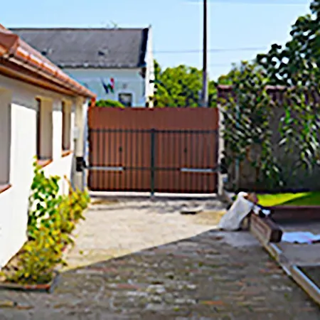 Lisbet Apartment Kecskemet